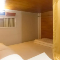 Отель Glur Bangkok Кровать в общем номере двухъярусные кровати фото 30