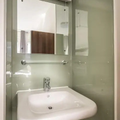Отель LSE Carr-Saunders Hall 2* Стандартный номер с 2 отдельными кроватями (общая ванная комната) фото 7