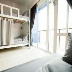 Bedbox Guesthouse & Hostel Кровать в общем номере с двухъярусными кроватями фото 2