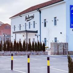 Garni Hotel Zavicaj спортивное сооружение