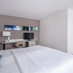 Отель Courtyard by Marriott Munich City Center 4* Номер Делюкс с различными типами кроватей фото 7
