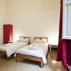 Mamamia Hostel and Guesthouse Кровать в общем номере с двухъярусной кроватью фото 9
