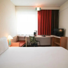 Отель ibis Düsseldorf Hauptbahnhof комната для гостей фото 5