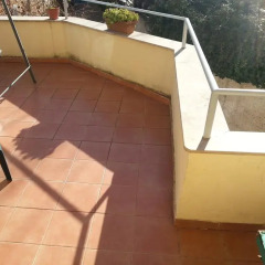 Отель Albaniantrip Rooms and Apartments Албания, Тирана - отзывы, цены и фото номеров - забронировать отель Albaniantrip Rooms and Apartments онлайн балкон