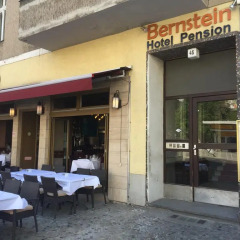 Отель Pension Bernstein am Kurfürstendamm Германия, Берлин - 1 отзыв об отеле, цены и фото номеров - забронировать отель Pension Bernstein am Kurfürstendamm онлайн питание фото 2