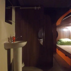 Hostel Uyutnoye Mestechko Кровать в общем номере с двухъярусной кроватью фото 15