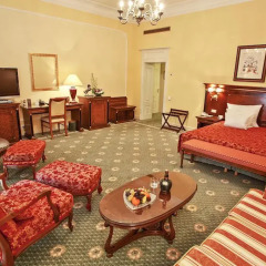 Отель Carlsbad Plaza 5* Полулюкс