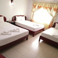 Hue Valentine Hotel 2* Стандартный семейный номер с двуспальной кроватью фото 4