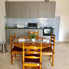 Апартаменты Angela Holiday Apartments в номере