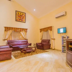 Pebble Pine Hotel интерьер отеля
