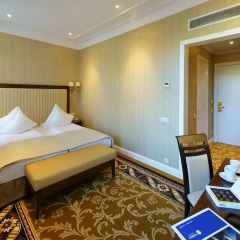 Rixwell Gertrude Hotel 4* Улучшенный номер с двуспальной кроватью фото 9