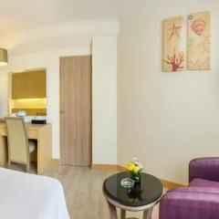 Jomtien Palm Beach Hotel And Resort 4* Улучшенный номер с 2 отдельными кроватями фото 12