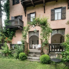 Отель Schloss Castello Pienzenau B&B Меран
