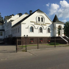 Гостиница Кремлевский парковка