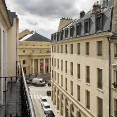 Grand Hotel Des Balcons Париж балкон