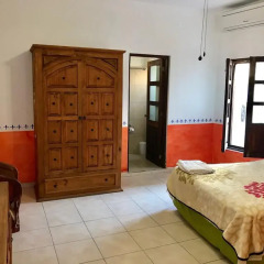 Отель Villa Serena Centro Historico Масатлан сейф в номере