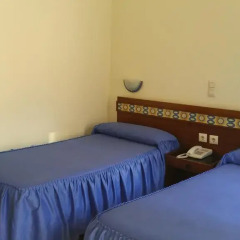 Отель Hostal Felipe V Стандартный номер с 2 отдельными кроватями