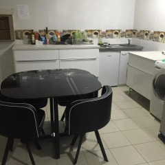 Отель Go Bcn Hostal Ideal Badal в номере фото 2