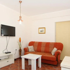 Апартаменты Mila & Aleksandr Apartments комната для гостей фото 5