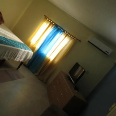 Отель Kingston Paradise Place Guesthouse Люкс с различными типами кроватей фото 9