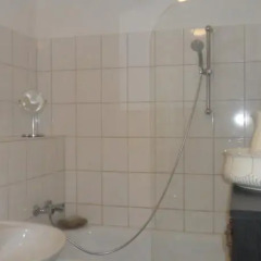Отель Privatzimmer Düsseldorf ванная