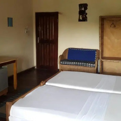 Отель Almond Tree Guest House 3* Номер Делюкс с 2 отдельными кроватями фото 2