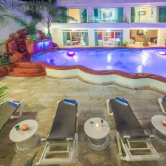 Отель Blue Chairs Resort by the Sea 3* Люкс с различными типами кроватей