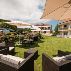 Hotel & Apartamentos La Bolera