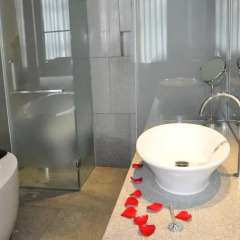 Отель Royal Tulip Luxury Hotels Carat - Guangzhou 4* Стандартный номер с разными типами кроватей фото 3