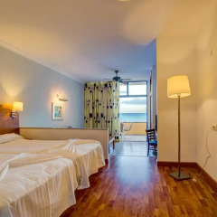 Отель SBH Fuerteventura Playa - All Inclusive 4* Стандартный номер разные типы кроватей фото 4