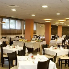 Отель Nubahotel Vielha Испания, Вьельа Э Михаран - отзывы, цены и фото номеров - забронировать отель Nubahotel Vielha онлайн помещение для мероприятий