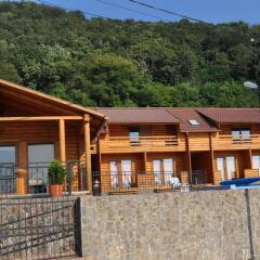 Sunny Mountain Hotel Хуст