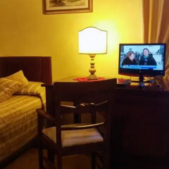 Hotel Tourist House 3* Стандартный номер с двуспальной кроватью фото 9
