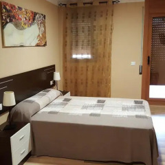 Отель Pension Avenida Испания, Вильяфранка-дель-Пенедес - отзывы, цены и фото номеров - забронировать отель Pension Avenida онлайн сейф в номере