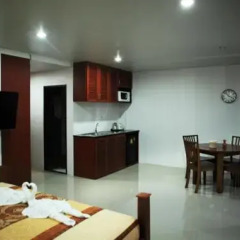 Апартаменты Naiharn Beach Road Apartment Студия Делюкс с различными типами кроватей фото 4