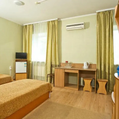 Гостиница Mayak Inn в Уссурийске отзывы, цены и фото номеров - забронировать гостиницу Mayak Inn онлайн Уссурийск комната для гостей
