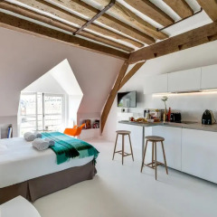 Отель Sweet Inn Place des Vosges Париж в номере фото 2