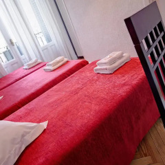 Отель Hostal Besaya Стандартный номер с различными типами кроватей фото 13