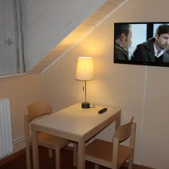 Bern Backpackers Hotel Glocke 3* Стандартный номер с двуспальной кроватью (общая ванная комната) фото 4