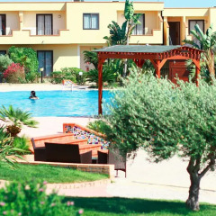 Desusino Residence & Hotel Бутера бассейн