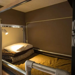 Anne Hostel Tokyo Кровать в мужском общем номере фото 3