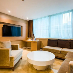 Отель China Mayors Plaza 4* Представительский люкс с различными типами кроватей фото 3
