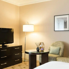 Renaissance Brussels Hotel 4* Люкс с различными типами кроватей фото 2
