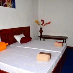 Отель Charm Inn Tourist Rest комната для гостей фото 3