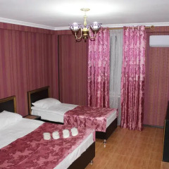 Гостиница Usadba Dobrogo Doctora Guest House сейф в номере