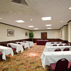 Отель Holiday Inn Express VAN NUYS США, Лос-Анджелес - отзывы, цены и фото номеров - забронировать отель Holiday Inn Express VAN NUYS онлайн помещение для мероприятий