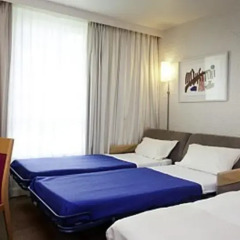 Отель Novotel Rennes Alma 4* Стандартный номер с различными типами кроватей фото 5