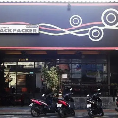 Отель Sukumvit Backpacker парковка