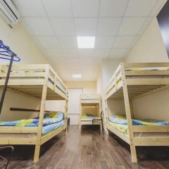 Мини-Отель Компас Кровать в общем номере с двухъярусной кроватью фото 8