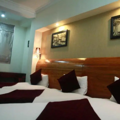 B & B Hanoi Hotel & Travel 3* Стандартный семейный номер с двуспальной кроватью фото 7
